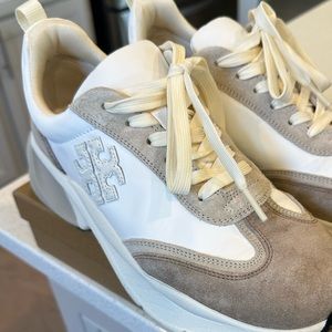 Tory Burch Good Luck Trainer size 9